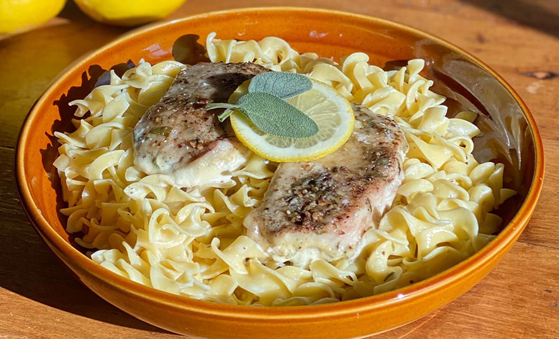 Braised Pork Chops with Garlic Cream Sauce